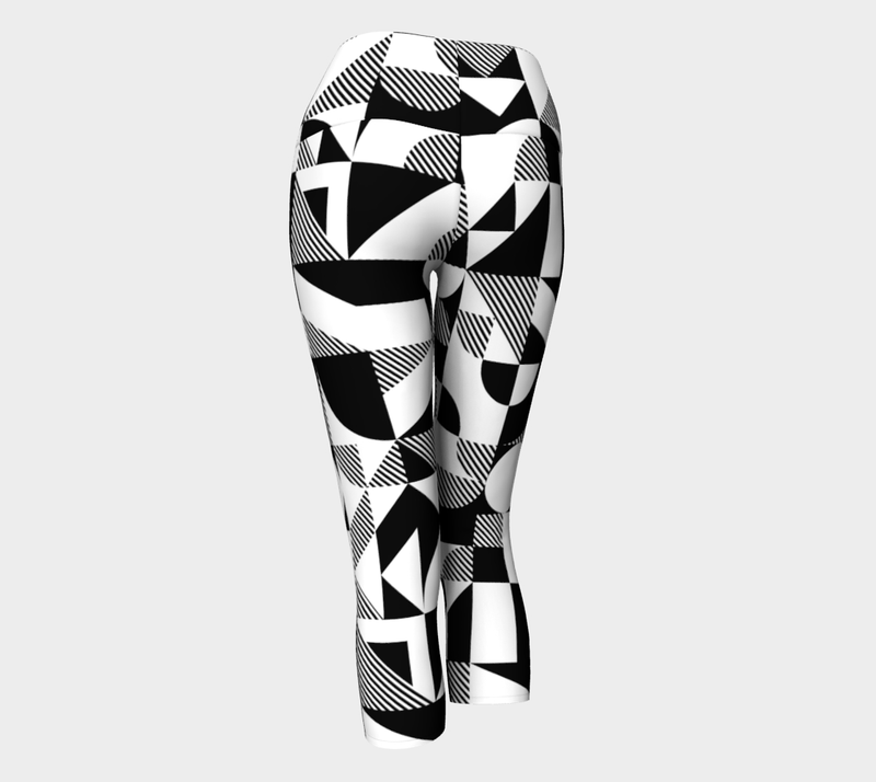 Bauhaus Yoga Capris - Objet D'Art
