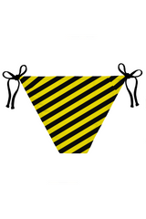 Warning - Toxic Waist and other curves - Objet D'Art