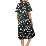 white and black floral print 2A Women's Button Front House Dress - Objet D'Art