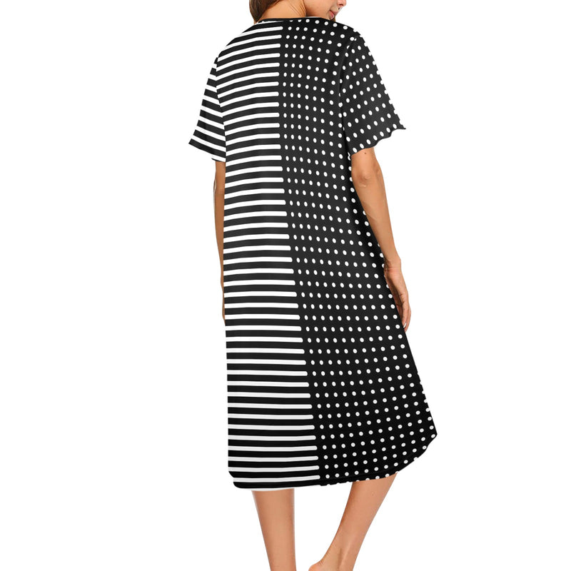 dot to dot bw print 10A Women's Button Front House Dress - Objet D'Art