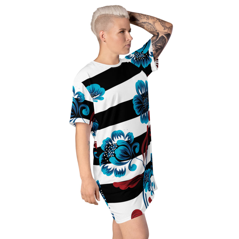 T-shirt dress - Objet D'Art