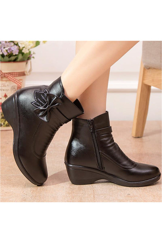 Butterfly-knot Ankle boots - Objet D'Art