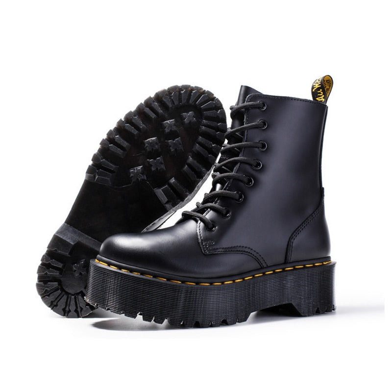 Chuncky Heel Platform Boots - Objet D'Art